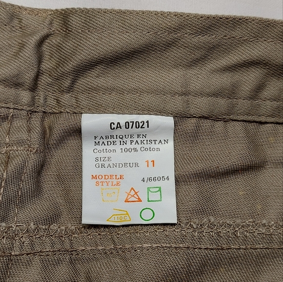 Vintage NWT High Waisted Tan Long Shorts, Womens 11 - Picture 4 of 10